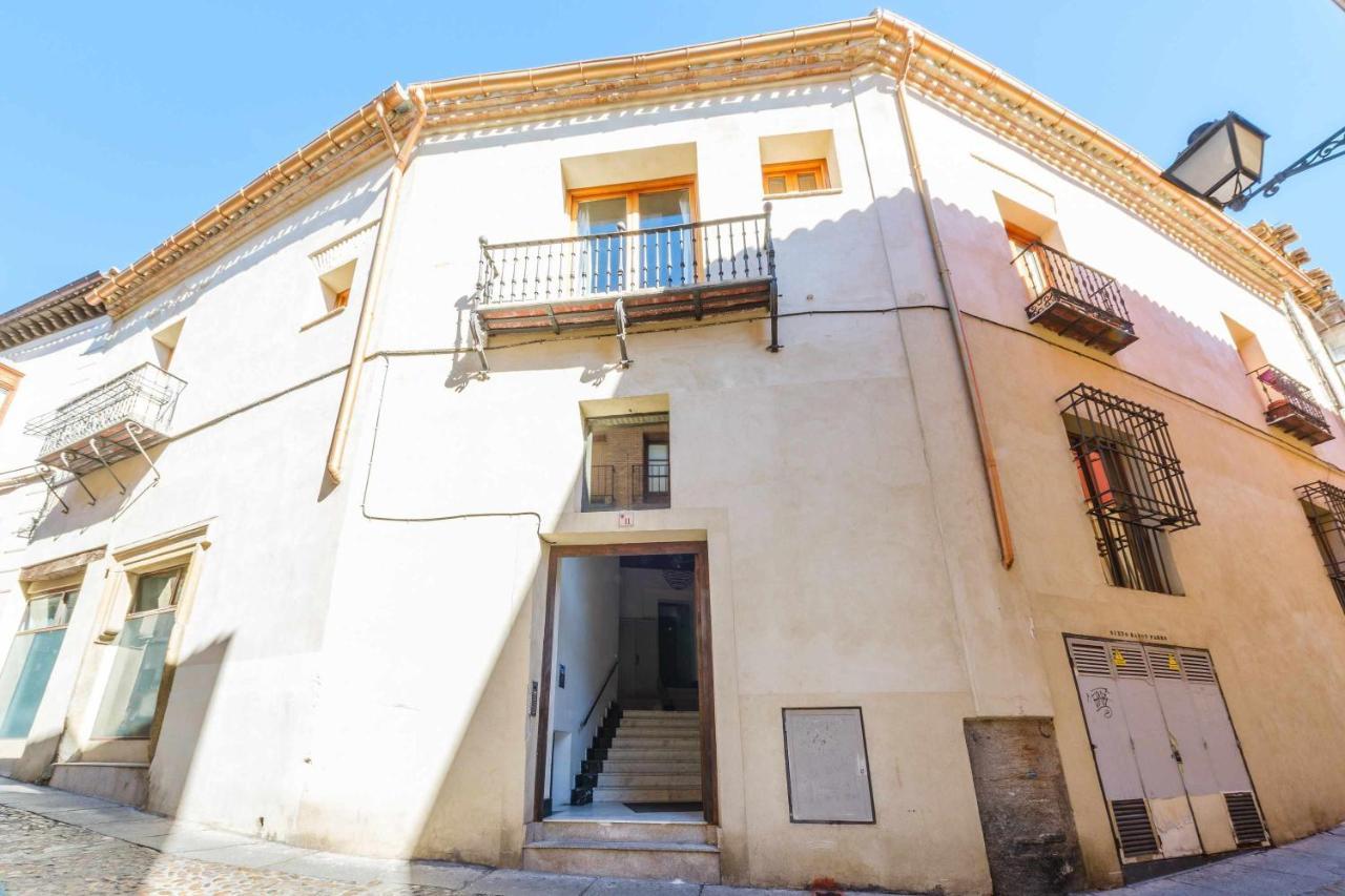 Apartamento Con Patio Junto A La Catedral By Toledo Ap Exterior foto