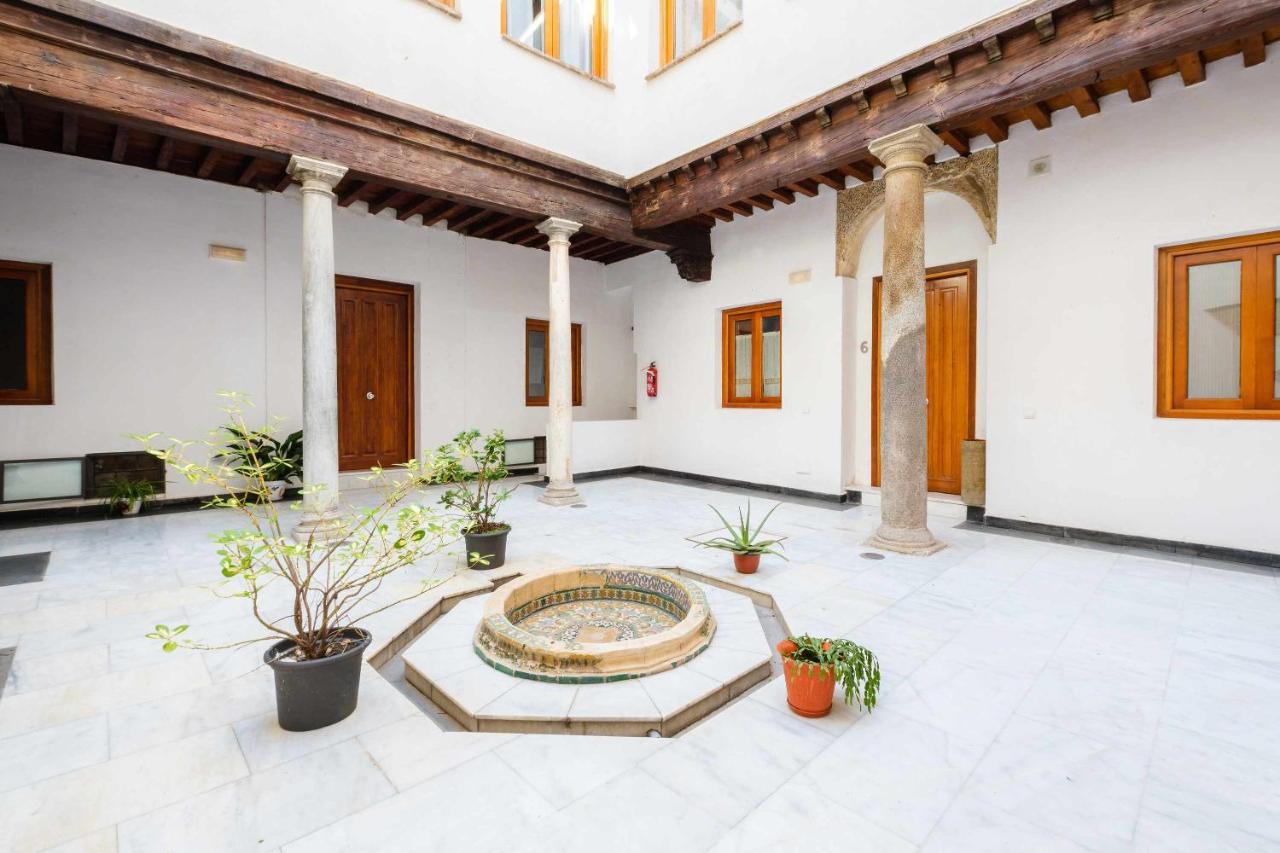 Apartamento Con Patio Junto A La Catedral By Toledo Ap Exterior foto